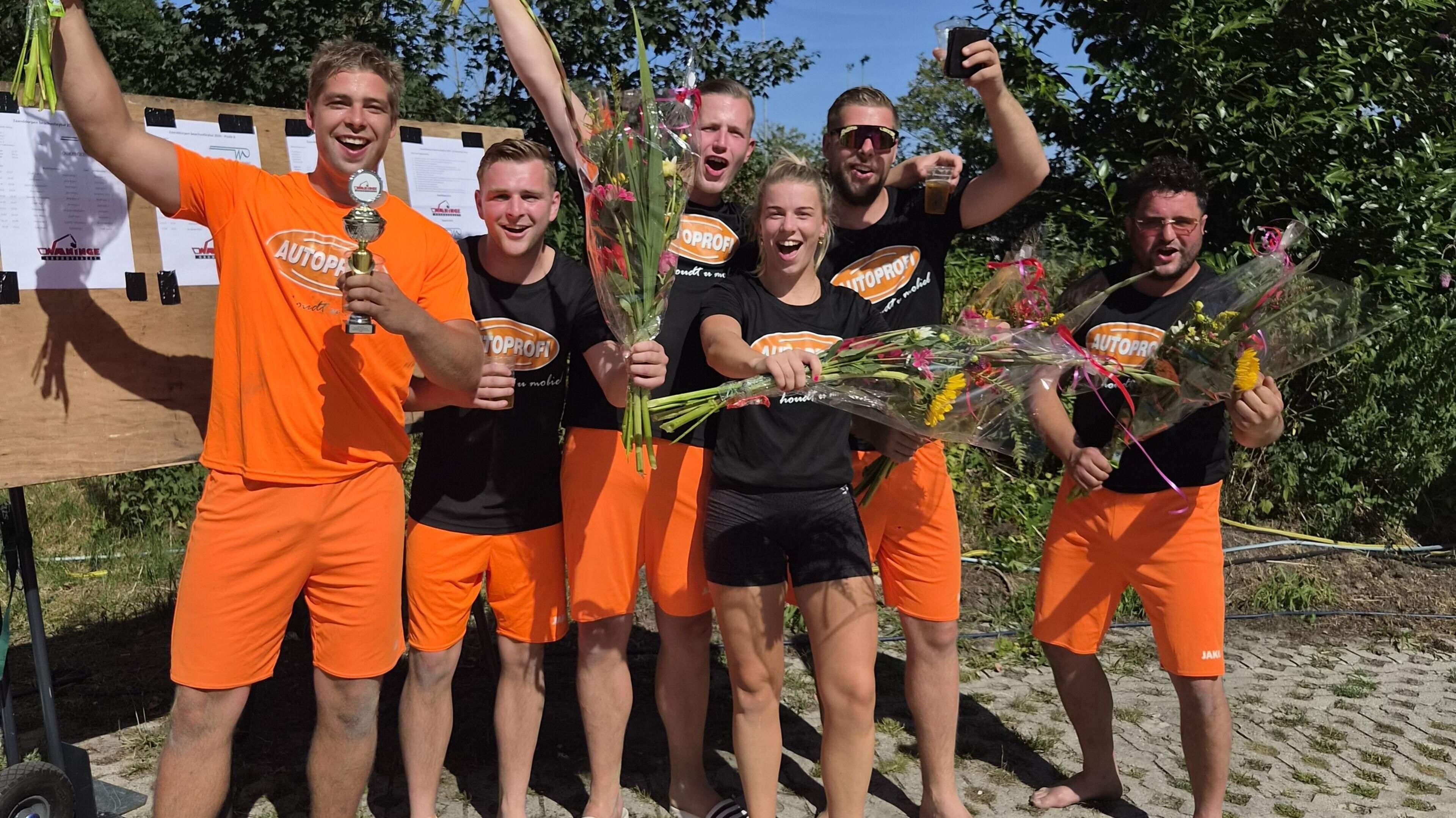 Hermanos 2 wint Zaanddörpen beachvolleybaltoernooi ’Het was een leuk toernooitje’
